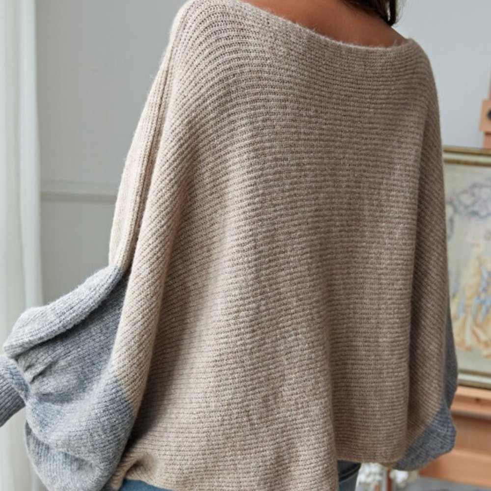 CASUAL DOLLZ ColorBlock Batwing Sleeve Sweater - Picture 4 of 5